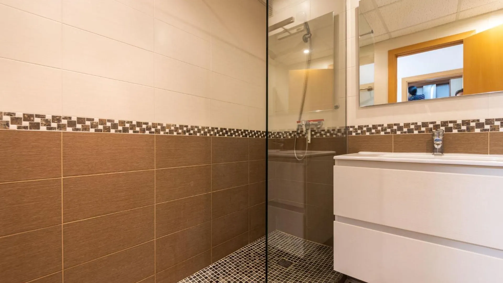 סאלו Apartment Michelangelo 1 By Interhome ספרד